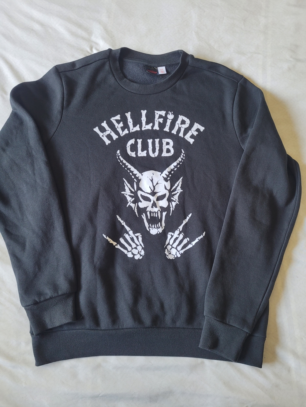 Stranger Things Hellfire Club Graphic Crewneck Sweatshirt - Black